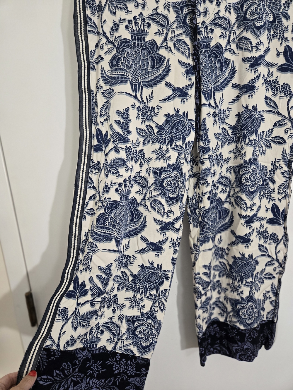 Liverpool Los Angeles Galaxy Floral Print Wide Leg Pants - Picture 3 of 13